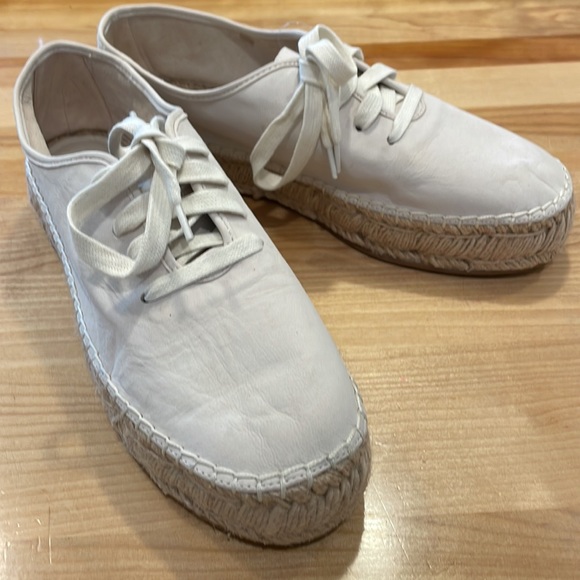 Nine West leather espadrilles size 9 never worn. - Picture 2 of 6